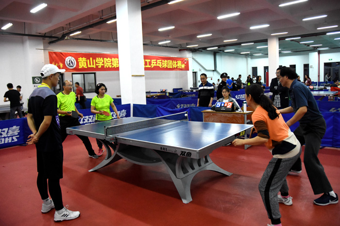 在绿茵场上 在绿茵场上