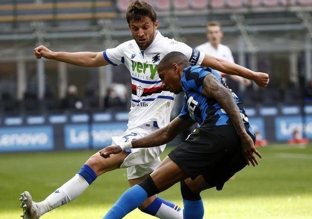 令人口渴的 令人口渴的